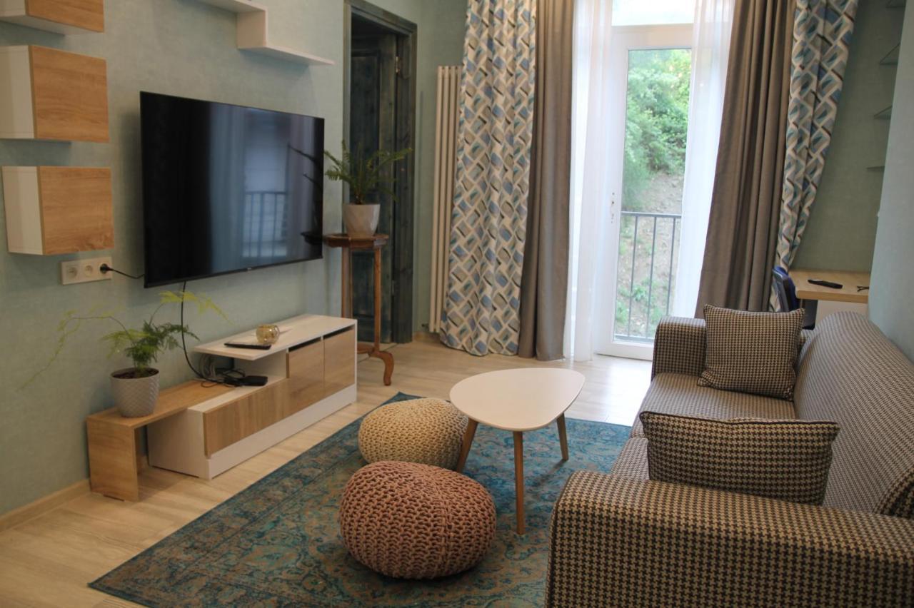 Cozy Apartment In Vake Tbilisi Exteriör bild